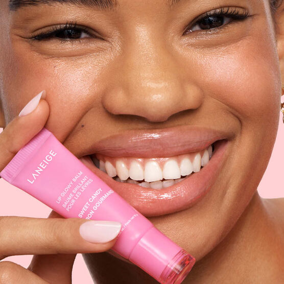 LANEIGE LIP GLOWY BALM � SWEET CANDY